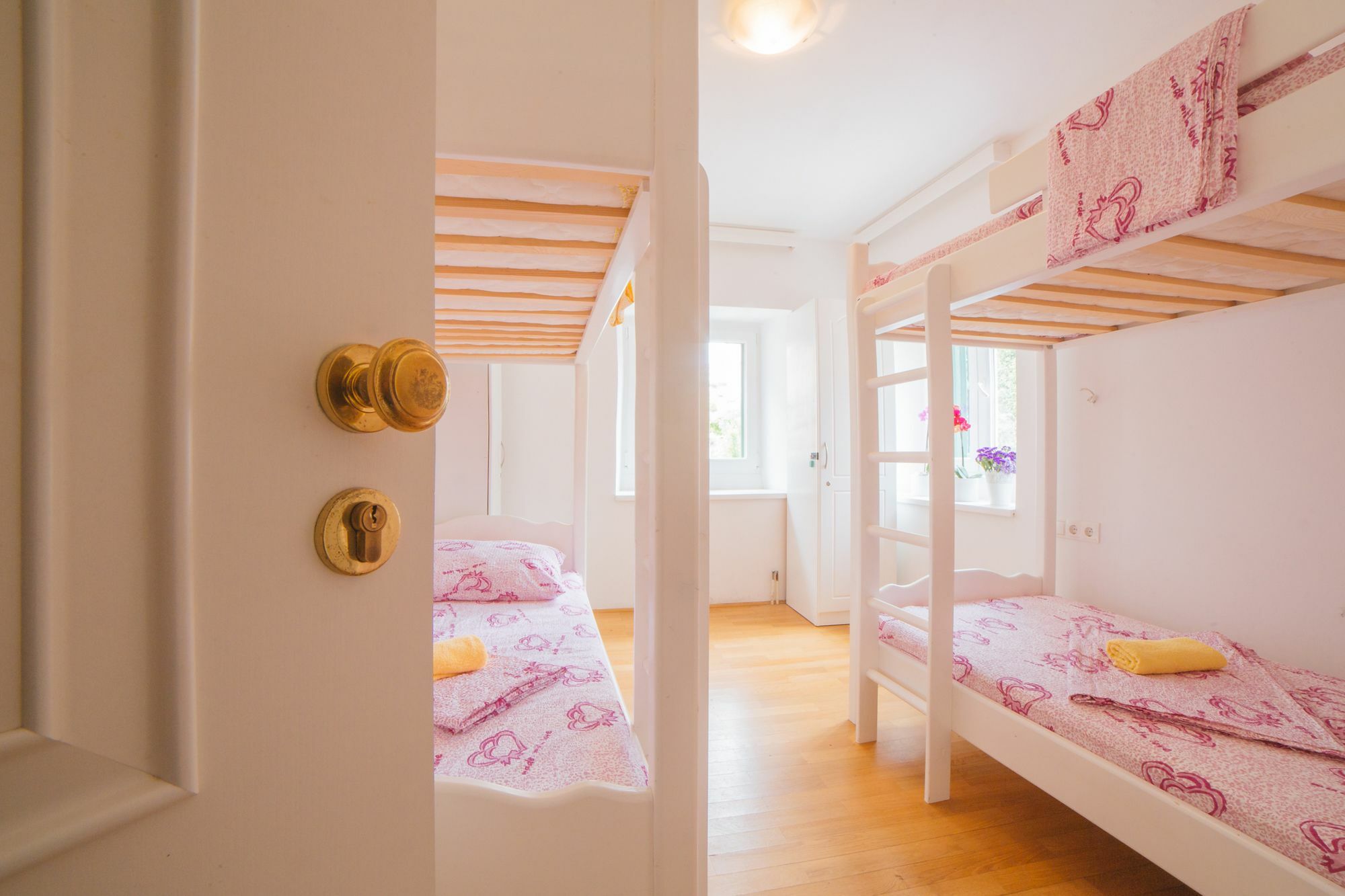 Хостел Cheap Sleep Marinero (Adults Only) Хвар Экстерьер фото